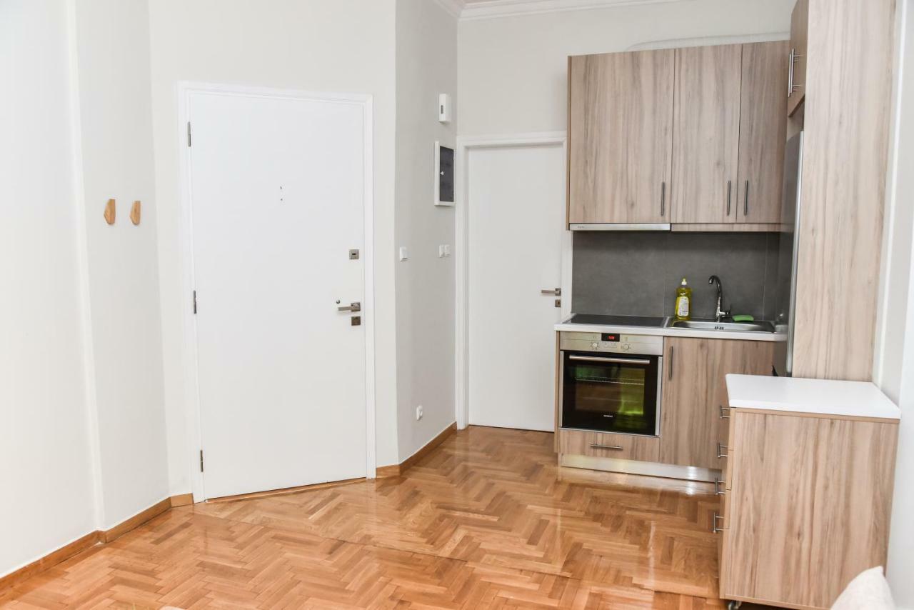 Modern Apartment At Exarchia 1 Bed 2 Pers Athén Kültér fotó